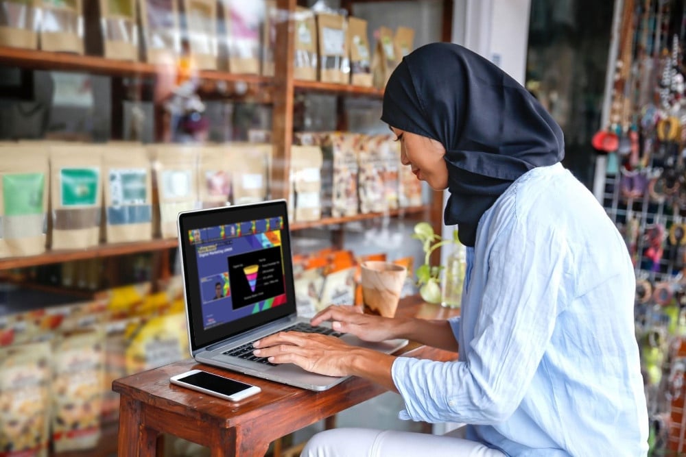 Perbedaan Web Rumah Rp100.000-an: IndiHome vs Biznet vs DATA vs WIFI